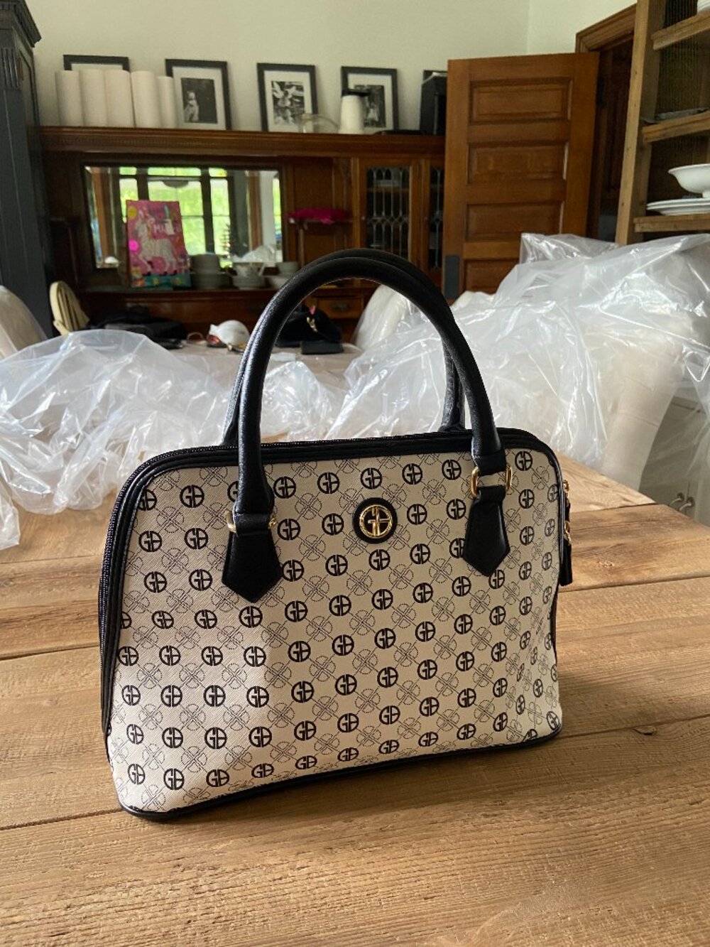 Giani Bernini handbag, Giani Bernini satchel purse, black and cream monogram